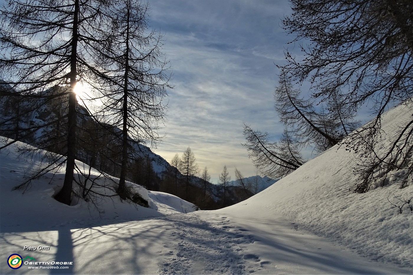 85 Il sole si abbassa all'orizzonte.JPG